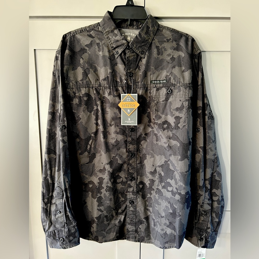 GH Bass Black Camo Shirt Large